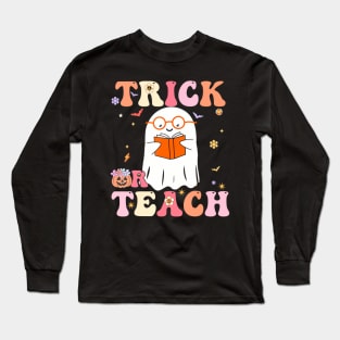 Trick Or Teach Groovy Retro Ghost Teacher Halloween 2022 Long Sleeve T-Shirt